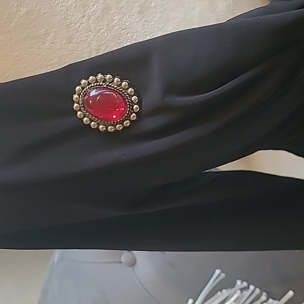 Valentine's Day! Ruby Red Silvertone Brooch